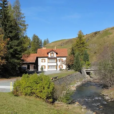 Haus La Punt * Savognin